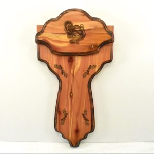 Classic style, two piece turkey plaque with leg slots.