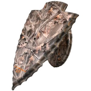 Three piece skull plaque with an arrowhead shaped panel and a camouflage design.