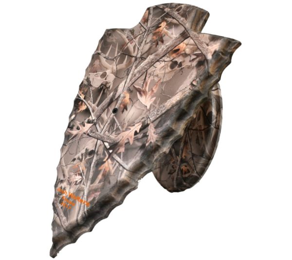 Three piece skull plaque with an arrowhead shaped panel and a camouflage design.