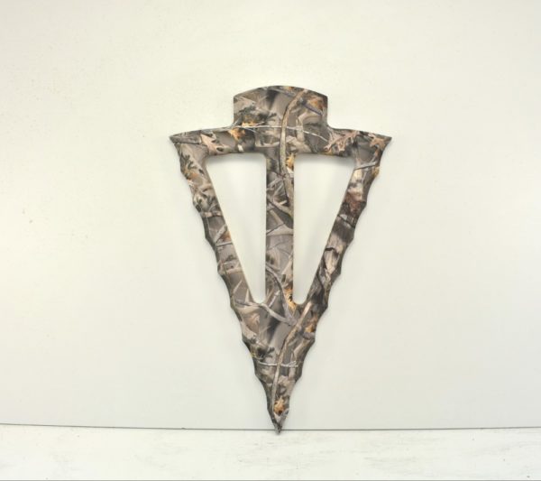 Flat cut out broadhead skull plaque.