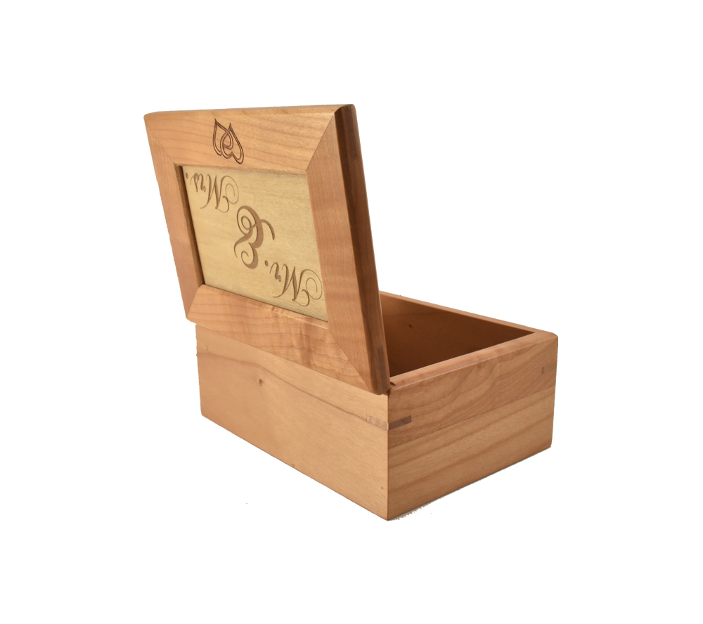 Mr. & Mrs. Personalized Wedding Keepsake Box - Whitetail Woodcrafters